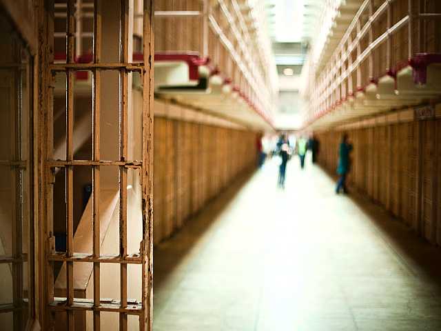 IN PRESENZA
Visita al Carcere di San Vittore e incontro con il Direttore Giacinto Siciliano