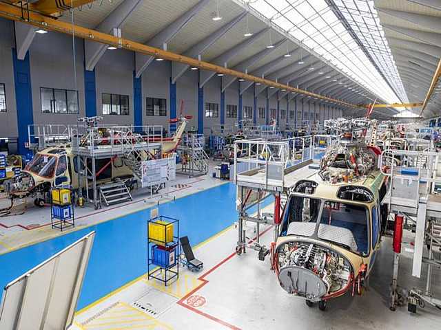 IN PRESENZA
Visita allo stabilimento di Leonardo: un viaggio nel cuore dell'innovazione italiana, tra aerospazio, difesa e sostenibilità