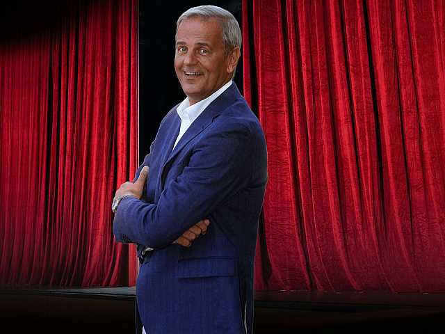 IN PRESENZA
Serata di mezza estate: incontro con Enrico Bertolino (con accompagnatore)