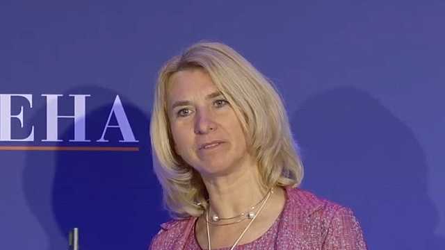 LA TRASFORMAZIONE DELL'ECONOMIA GLOBALE: GRANDI E PICCOLE TRANSIZIONI