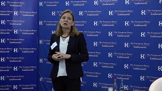 Etichetta Business in Giappone