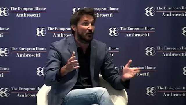 The Duality of Leadership: from Player to Coach